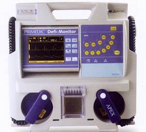 普美康除颤监护仪