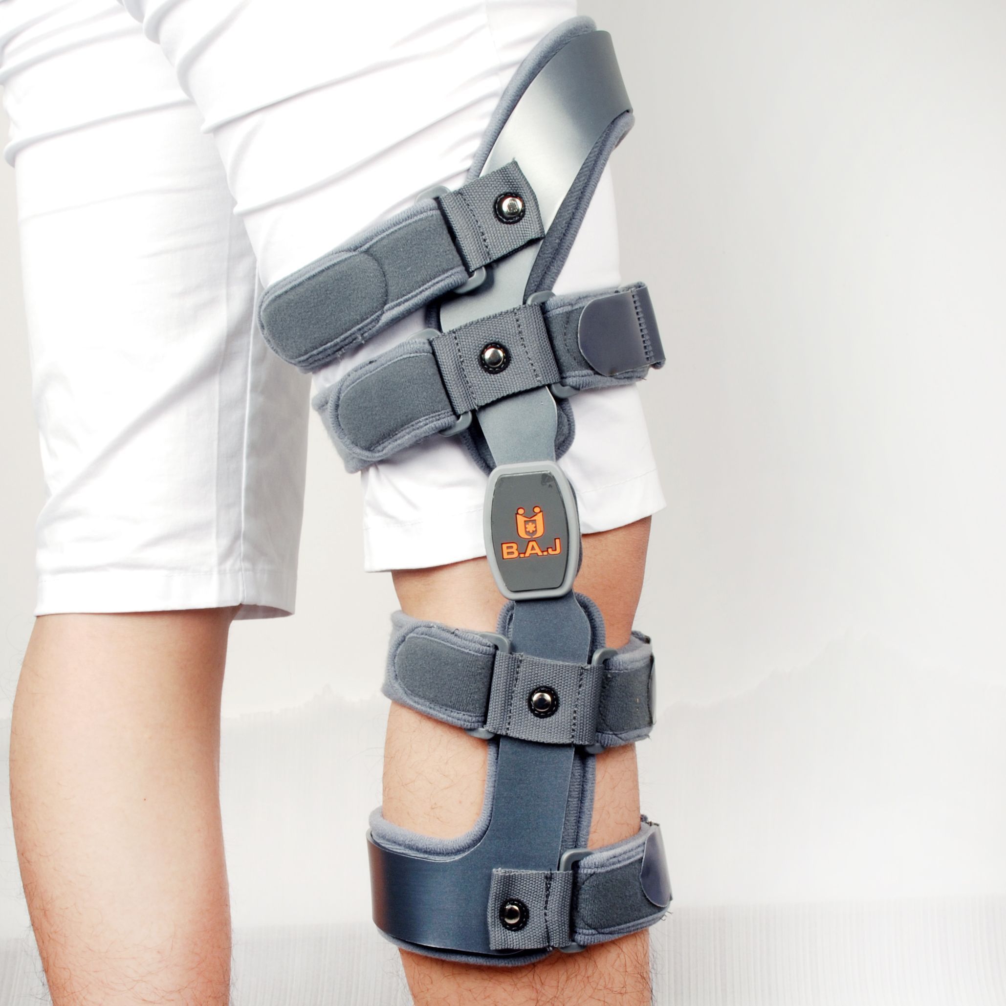 角度可调节膝关节炎支具